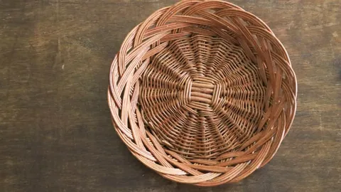 “44岁‘退钱哥’圆梦赛场：中冠联赛替补亮相仅4分钟”